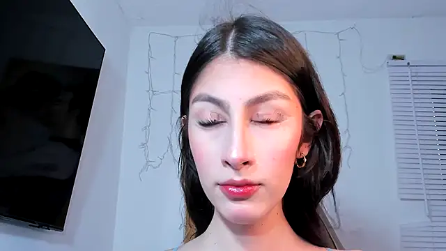 valeria gonzales  online show from 01/19/25, 10:28