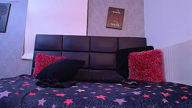 Snapshot of Daia_Ashanti chatting on 03/21/25, 02:18 Daia Ashanti online show from 03/21/25, 02:18