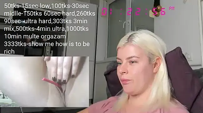 queenofthenighttt online show from 01/02/25, 12:24