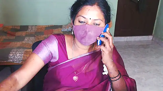 Snapshot of Novapol chatting on 02/15/26, 11:19 Novapol online show from 02/15/26, 11:19
