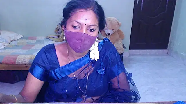 Snapshot of Novapol chatting on 07/18/26, 01:04 Novapol online show from 07/18/26, 01:04