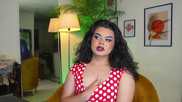 Snapshot of artechloe chatting on 02/11/25, 09:56 artechloe online show from 02/11/25, 09:56