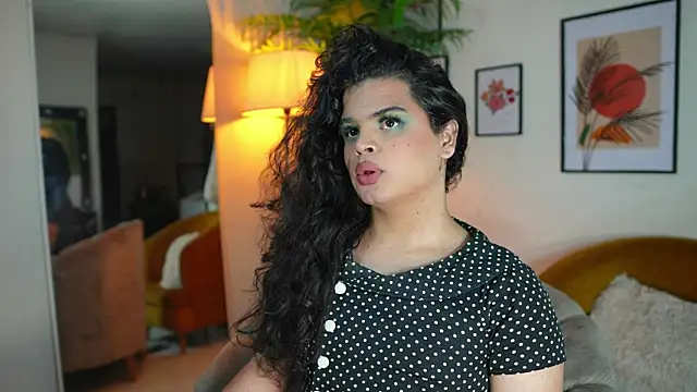 Snapshot of artechloe chatting on 02/19/25, 02:23 artechloe online show from 02/19/25, 02:23