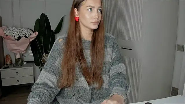 xx leila online show from 11/14/25, 10:36