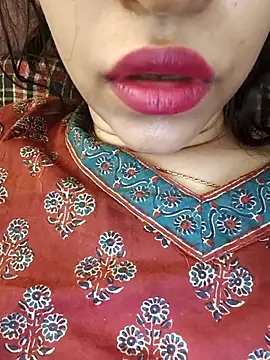 Snapshot of Lavanya_Shah chatting on 11/26/25, 07:20 Lavanya Shah online show from 11/26/25, 07:20