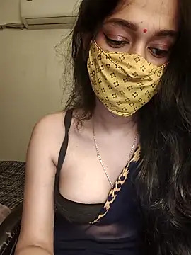 Snapshot of Lavanya_Shah chatting on 11/28/25, 03:04 Lavanya Shah online show from 11/28/25, 03:04