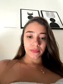 Hall 16 online show from 09/28/25, 03:17