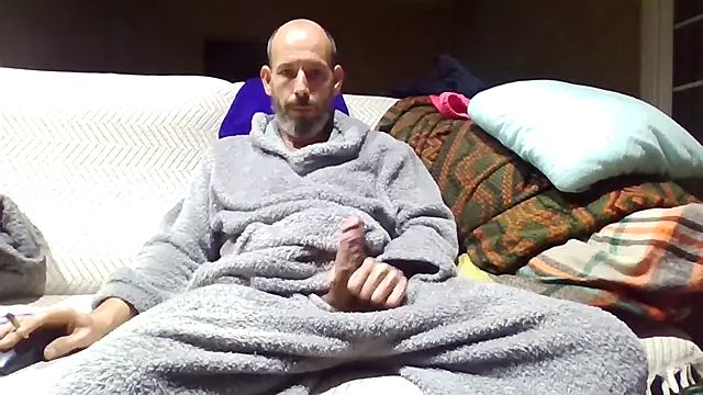 Snapshot of 207RCCam chatting on 12/19/25, 07:32 207RCCam online show from 12/19/25, 07:32