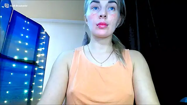 Snapshot of miaa_sunn chatting on 12/29/24, 08:04 miaa sunn online show from 12/29/24, 08:04