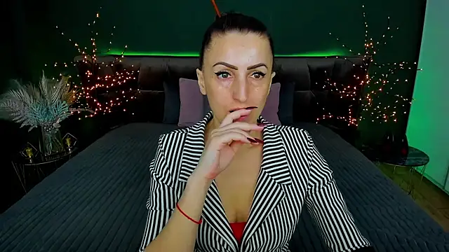 Rebecca Diamond online show from 03/16/25, 06:20