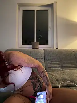 Pia July  online show from 04/16/26, 07:25