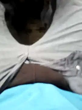 Snapshot of Rolandxxxr chatting on 10/26/25, 09:15 Rolandxxxr online show from 10/26/25, 09:15