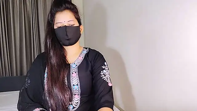 YourLovelyQueen online show from 12/09/24, 03:29