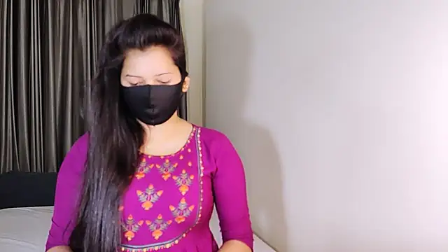 YourLovelyQueen online show from 12/16/24, 10:03