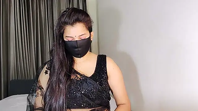 YourLovelyQueen online show from 12/24/24, 03:58