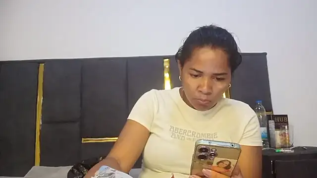 aleixane online show from 04/17/26, 06:33