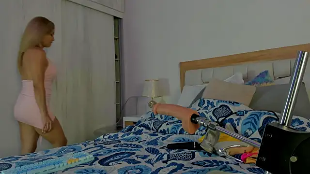 Snapshot of elena_mature chatting on 11/04/25, 07:13 elena mature online show from 11/04/25, 07:13