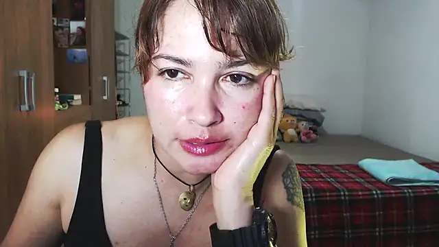 solamatista11 online show from 12/18/25, 09:21