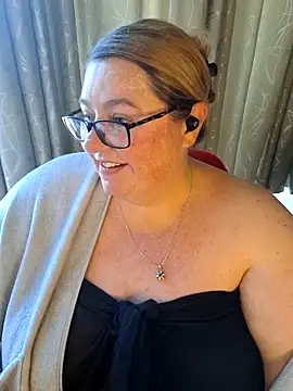 Iceprincess2bad4u online show from 04/26/26, 06:00