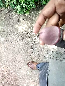 Snapshot of rameshmry1 chatting on 10/18/25, 05:21 rameshmry1 online show from 10/18/25, 05:21