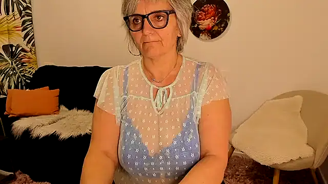 Milf-Ella online show from 02/24/26, 09:35