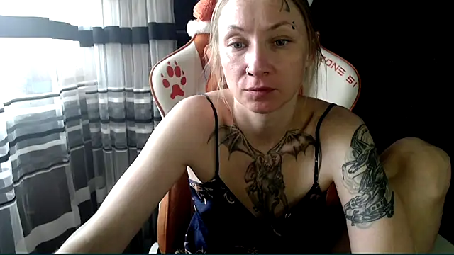 cold lollipop online show from 05/19/26, 06:31