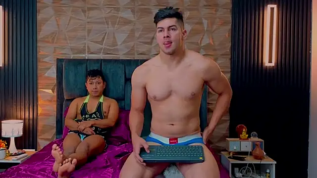 FelipeAndMarcello3 online show from 10/03/25, 02:14