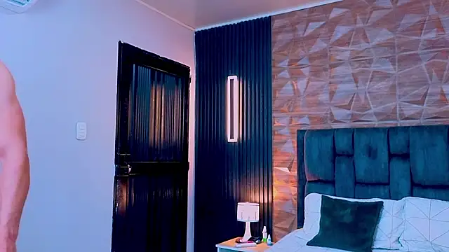 FelipeAndMarcello3 online show from 03/21/26, 07:28