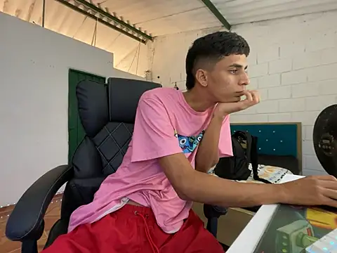 Max TheHorseDick online show from 02/27/25, 10:31