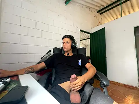 Max TheHorseDick online show from 09/10/25, 01:44