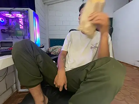 Max TheHorseDick online show from 03/27/26, 07:36