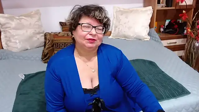 SweetMommaX online show from 12/24/24, 10:33