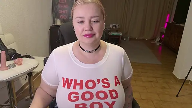 Snapshot of MargotGrey chatting on 01/19/26, 08:29 MargotGrey online show from 01/19/26, 08:29