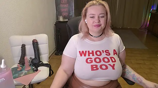 Snapshot of MargotGrey chatting on 03/01/26, 10:06 MargotGrey online show from 03/01/26, 10:06