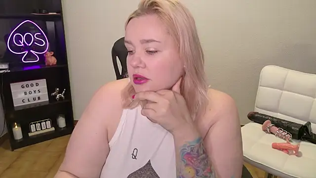 Snapshot of MargotGrey chatting on 06/02/26, 08:05 MargotGrey online show from 06/02/26, 08:05