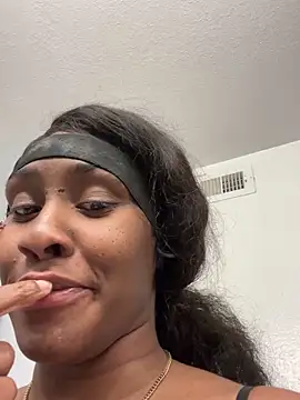 Foreignthababyy online show from 03/26/26, 07:58