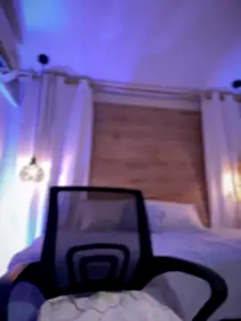 halaaa 1 online show from 11/13/25, 07:24