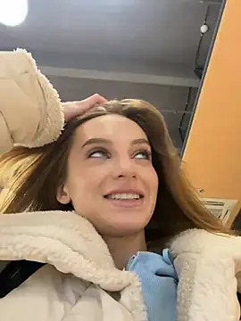 Snapshot of -AngelAri- chatting on 02/18/26, 06:15 -AngelAri- online show from 02/18/26, 06:15