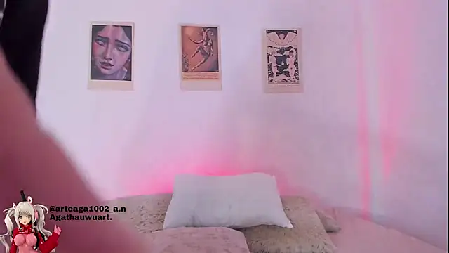 Moonlight1002 online show from 11/10/25, 06:34