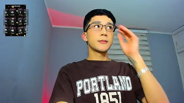 tom Howard online show from 11/25/25, 04:56