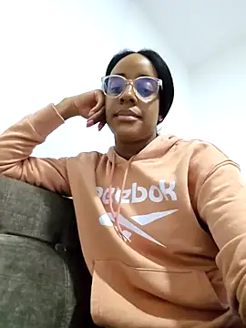 Maya Lewis online show from 10/05/25, 05:39