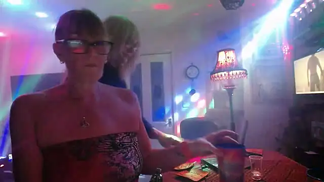 COUPLE4VOYEUR01 online show from 09/27/25, 06:57