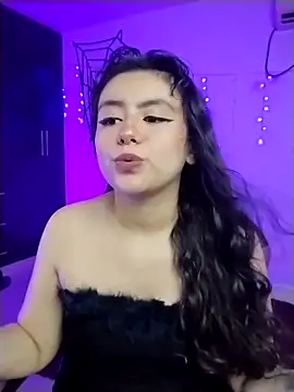 Snapshot of mary_diaz1 chatting on 10/23/25, 08:18 mary diaz1 online show from 10/23/25, 08:18
