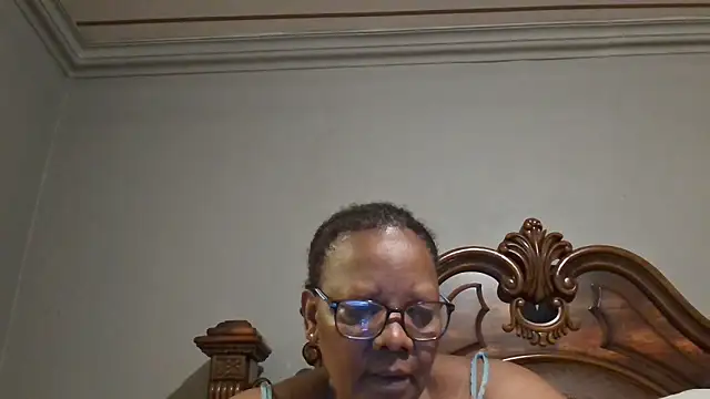 Snapshot of SEXYBOOBSNASS chatting on 01/04/25, 11:38 SEXYBOOBSNASS online show from 01/04/25, 11:38
