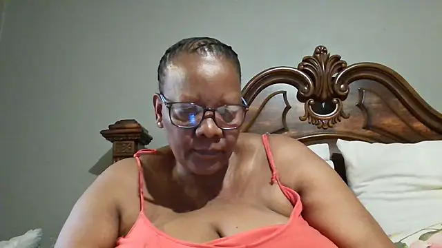 Snapshot of SEXYBOOBSNASS chatting on 02/04/25, 03:54 SEXYBOOBSNASS online show from 02/04/25, 03:54
