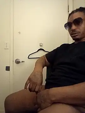 Snapshot of ceezon1 chatting on 11/25/25, 08:58 ceezon1 online show from 11/25/25, 08:58