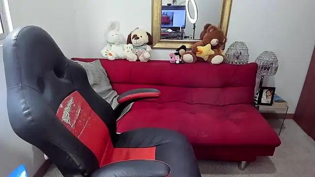 NicolettColin online show from 12/12/24, 07:26