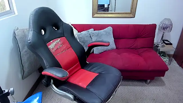 NicolettColin online show from 03/18/25, 07:31