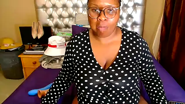 missboobsxx online show from 11/25/25, 12:49