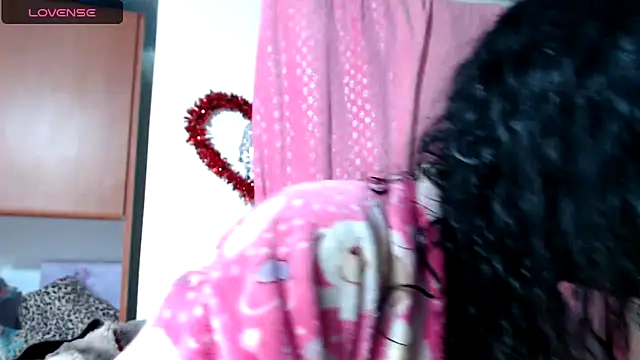 Snapshot of Bekkakinky chatting on 01/05/25, 02:30 Bekkakinky online show from 01/05/25, 02:30